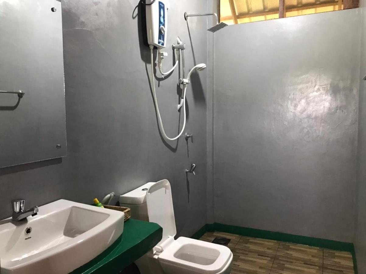 Chena Huts Eco Resort 시기리야 외부 사진