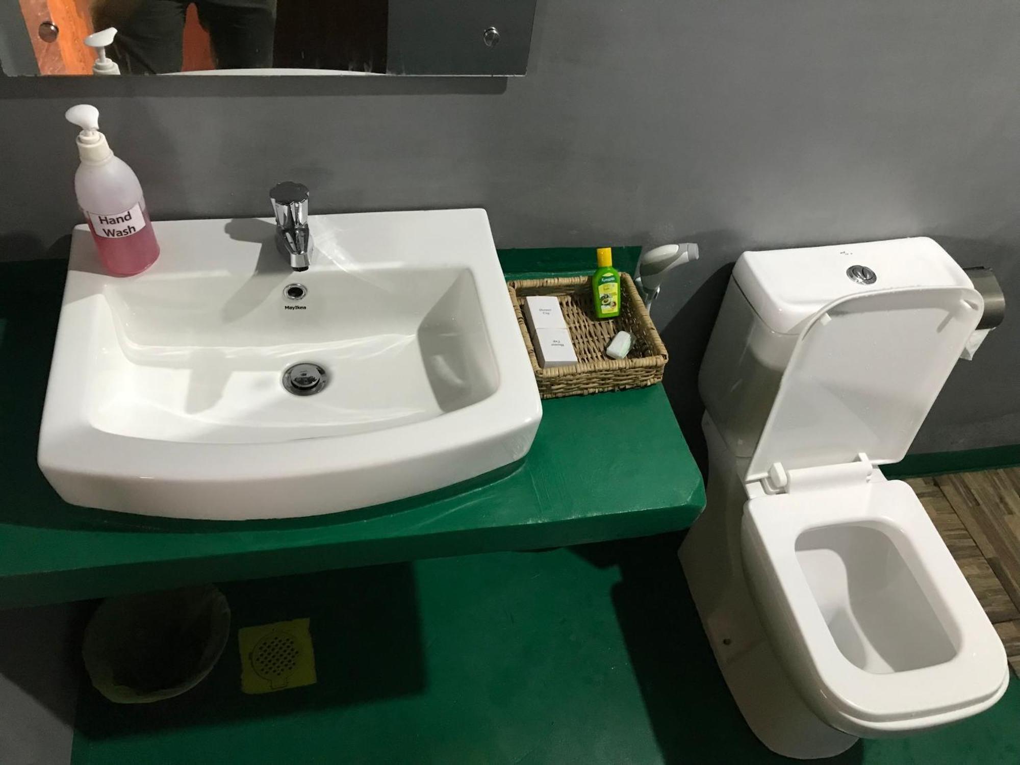 Chena Huts Eco Resort 시기리야 외부 사진